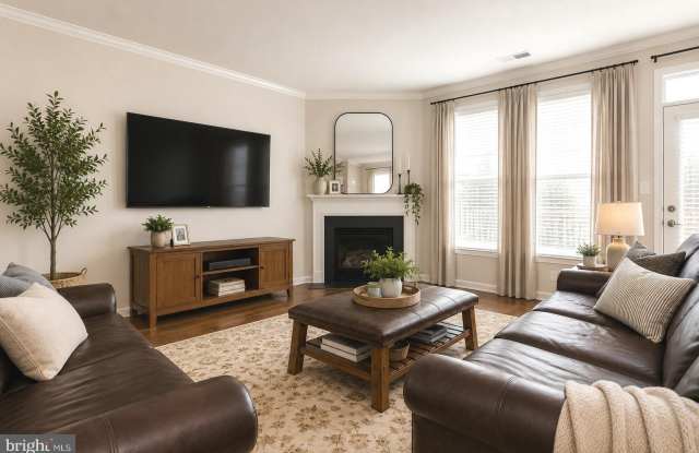 24640 GREYSTEEL Square Gallery 4