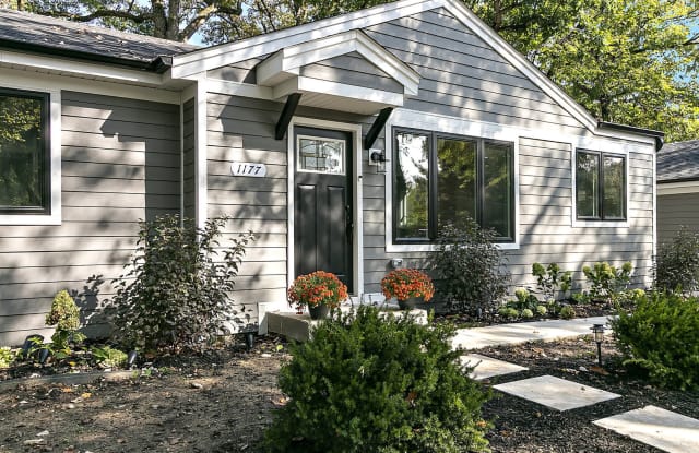1177 RIDGE Road - 1177 Ridge Road, Highland Park, IL 60035