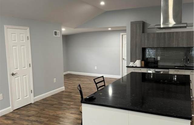 6935 Weaversville Road Gallery 4