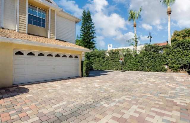 2982 Estancia Pl Gallery 1