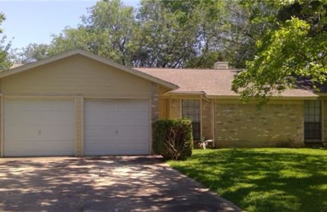 303 El Mirador ST - 303 El Mirador Street, Buda, TX 78610