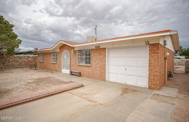 8548 ARBOLEDA Drive Gallery 1