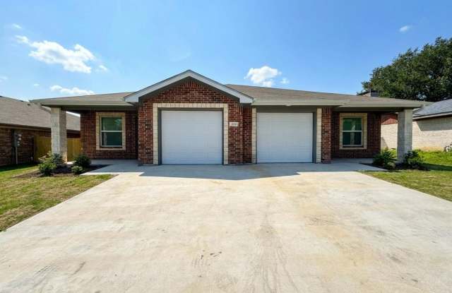 1616 Indian Trail photos photos