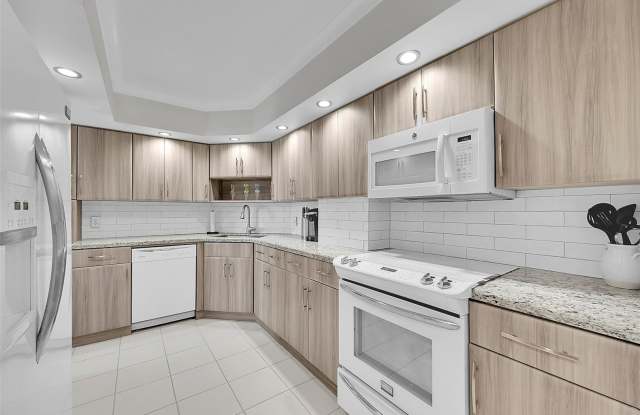 111 N Pompano Beach Boulevard PH3, Pompano Beach, FL 33062 photos photos