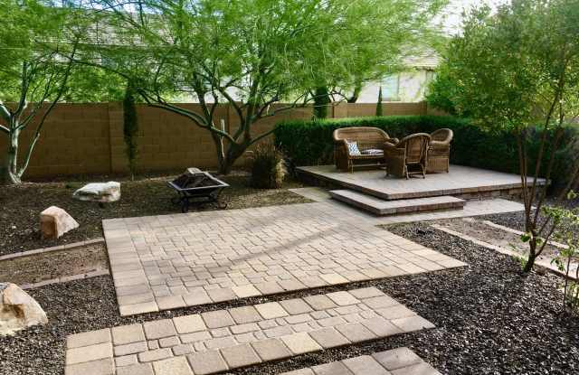 9035 W RED FOX Road Gallery 2