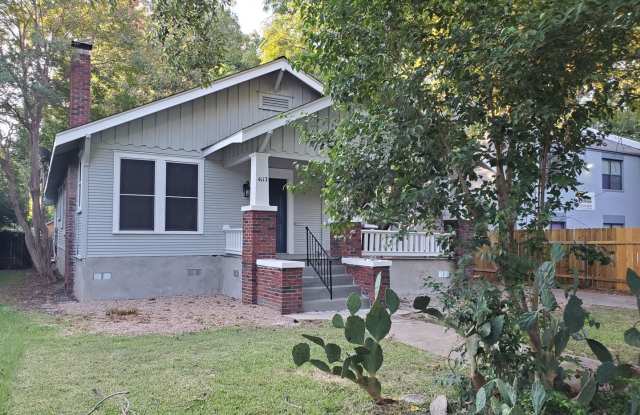HYDE PARK!  SFH  -  SUPER LOCATION! Gallery 4