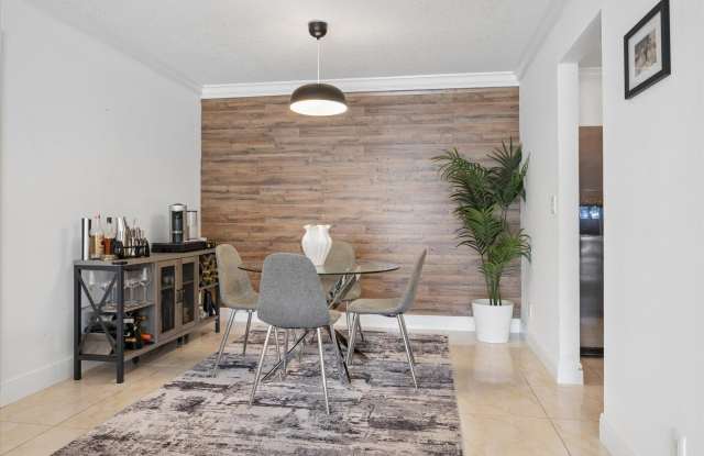 6287 BAY CLUB Drive Gallery 4