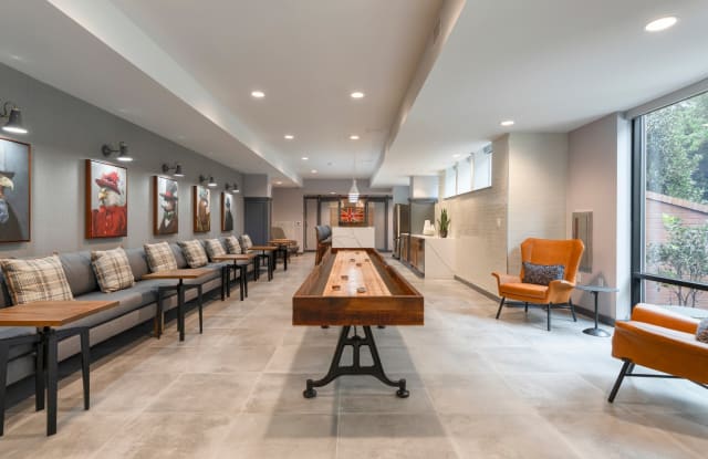 Delwyn Bala Cynwyd Gallery 2
