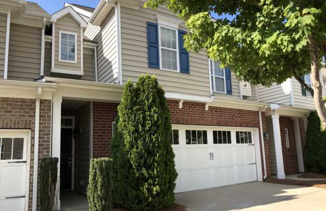Beautiful Ballantyne Area 3 Bedroom Townhome Available Now Gallery 3