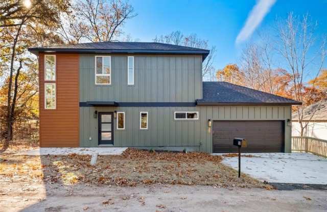 50 Thaxted  DR photos photos