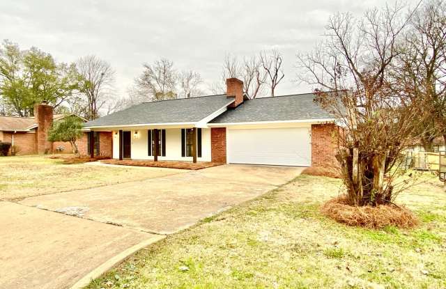 Update 3 Bedroom 2 Bath Gallery 4