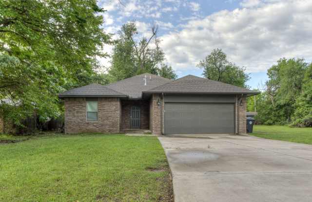 Newer Home + Putnam City Schools + 3 bedrooms photos photos