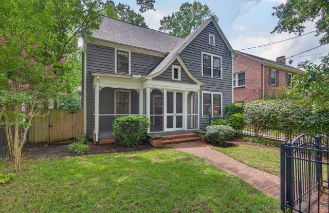Historic Home in the Watts Hillandale Neighborhood of Durham Just Off 9th Street! Gallery 1