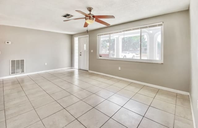 7623 Rottingham Road Gallery 4