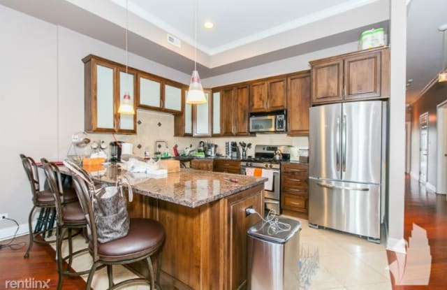 1352 W Grand Ave 4 - 1352 West Grand Avenue, Chicago, IL 60642