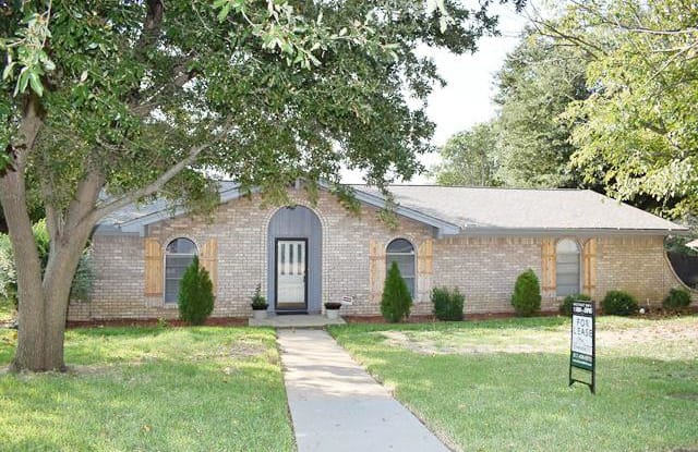 505 Hillside Road - 505 Hillside Drive, Colleyville, TX 76034