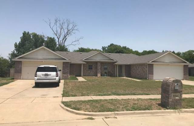 856 Robinson Court - 856 Robinson Court, Grand Prairie, TX 75051