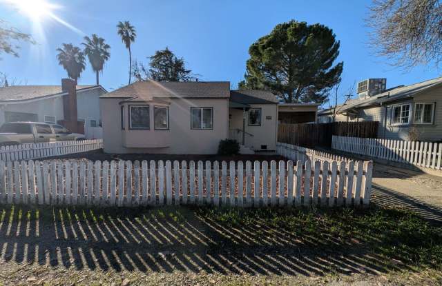 3 Bedroom 1 Bath Near Redding Library photos photos 3 Bedroom 1 Bath Near Redding Library photos photos
