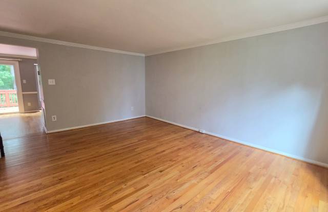 Updated 3 Level TH in Amberleigh Gallery 3