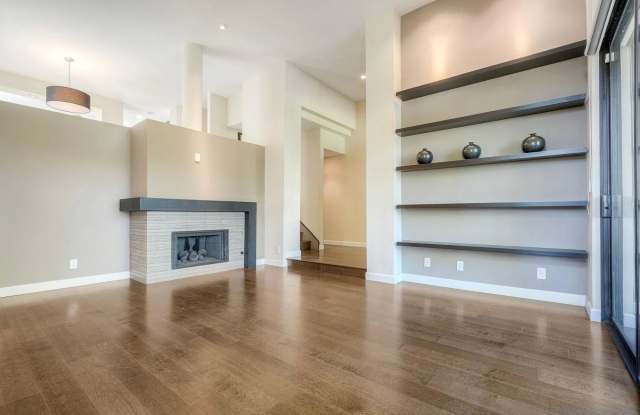 4349 Nobel Dr Gallery 2