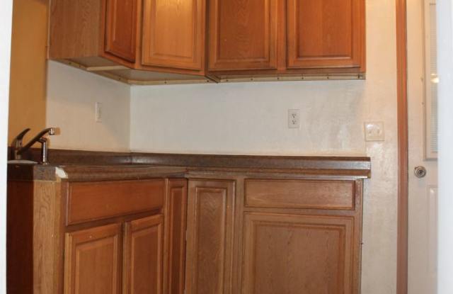 3 Bedroom Rowhome in North York Gallery 3