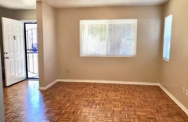 3 bed 1.5 bath Townhouse in Richmond - AVAILABLE NOW!!! photos photos