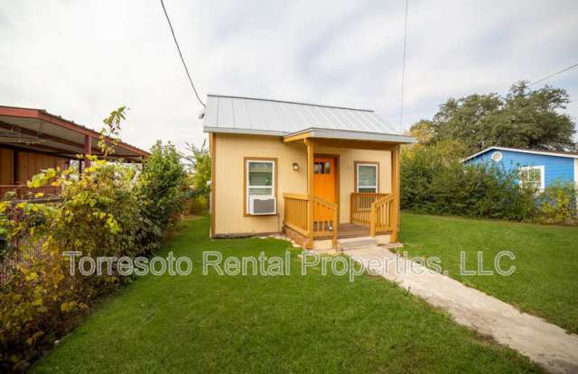 611 Rochambeau photos photos