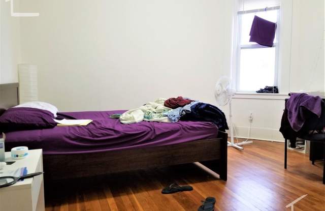 Great 4 Bedroom located close to BU Available 09/01/26 Gallery 3