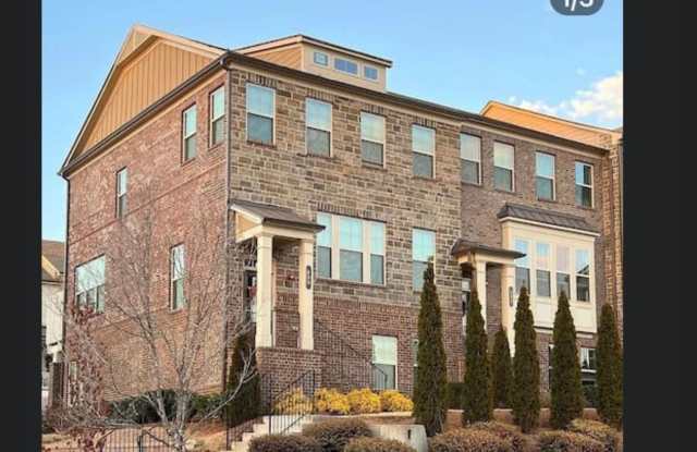 Spacious 4BR Townhome in Woodstock photos photos
