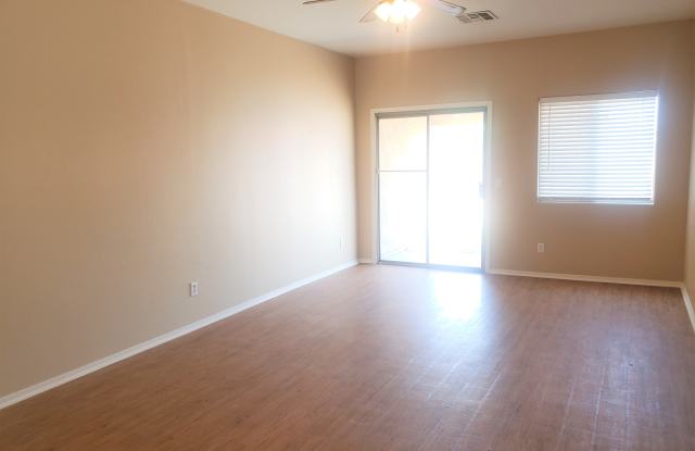 6417 W Elwood St Gallery 2