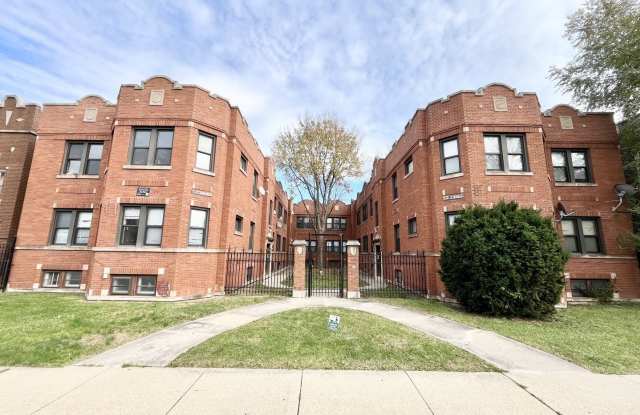 1327 N Lorel Avenue unit: 2 photos photos