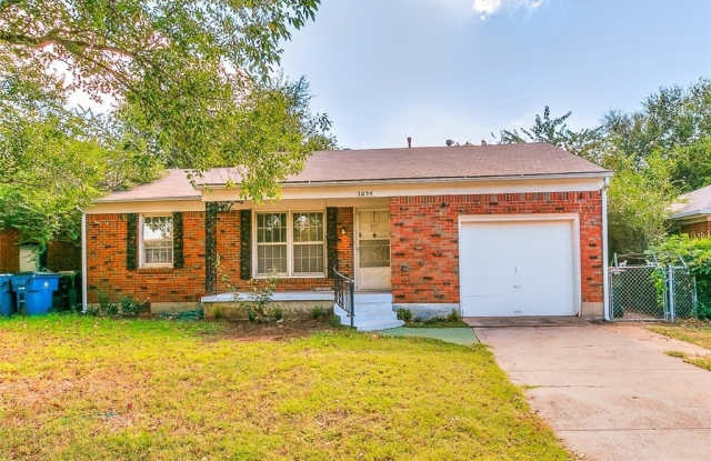 Cute 2 Bed | 1 Bath | 1 Car Garage photos photos