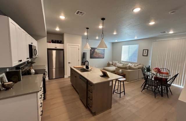 Newer 3 Bed, 2.5 Bath townhomes with 2 Car Garage photos photos