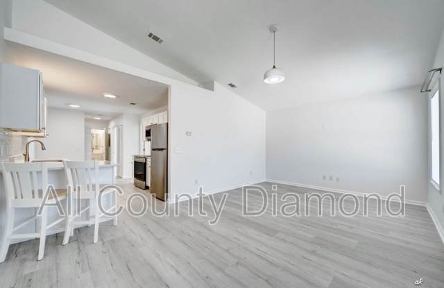 2625 Lagoon Knoll Gallery 4