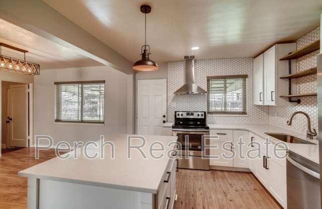 1281 Quentin Street photos photos