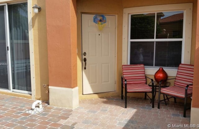 4920 Spinnaker Dr - 4920 Spinnaker Drive, Dania Beach, FL 33312 4920 Spinnaker Dr - 4920 Spinnaker Drive, Dania Beach, FL 33312