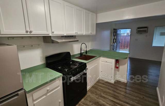 2619 West Acacia St. photos photos