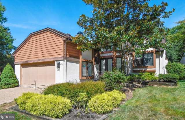 235 SAYRE DRIVE Gallery 2