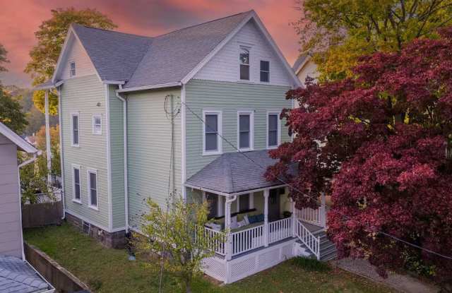 27 Quintard Avenue unit: 1 photos photos