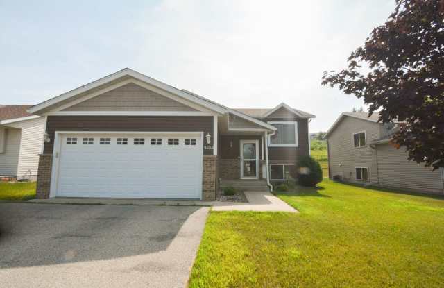 Recently Renovated 4 Bed, 2 Bath Home for Rent – Fenced Yard  Garage! photos photos