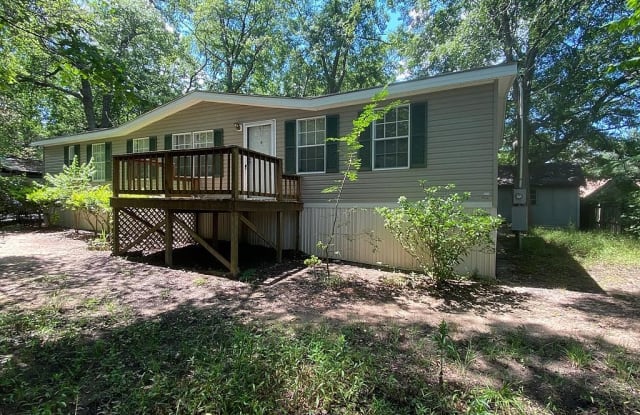 105 Davis Drive Southwest - 105 Davis Drive Southwest, Hardwick, GA 31061