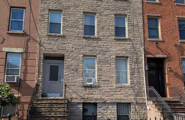 272 3RD ST photos photos