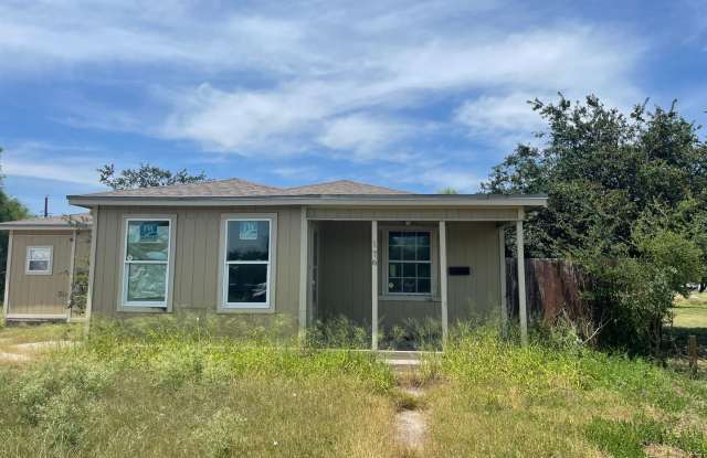 Home in Kingsville – 3 Bed, 2 Bath!" photos photos