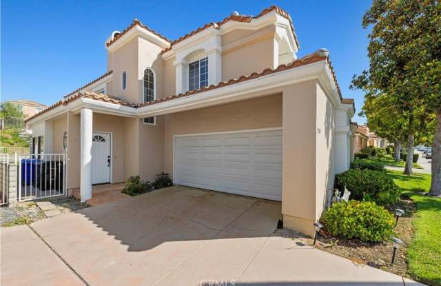 25815 Dickens Court photos photos