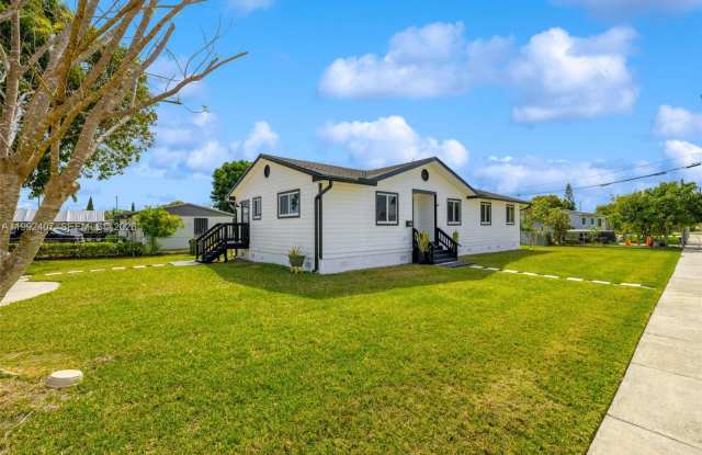 1867 Northwest 8th Avenue photos photos