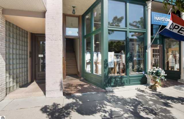 138 River Street Gallery 2