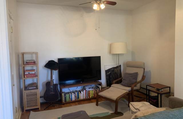 225 Sackett St. 3R Gallery 3