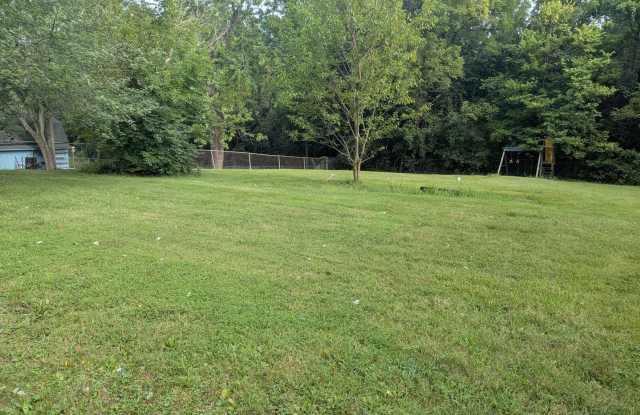 Spacious 3 Bedroom Home in Ashland! Gallery 3