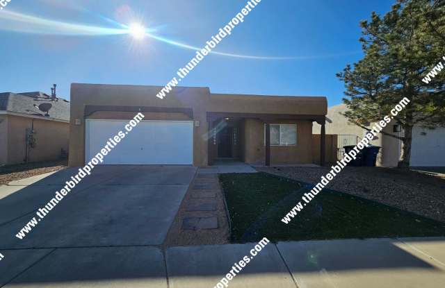 Great NW location with in-law quarters photos photos