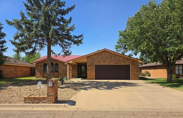 808 Rosewood Drive - 808 Rosewood Drive, Clovis, NM 88101